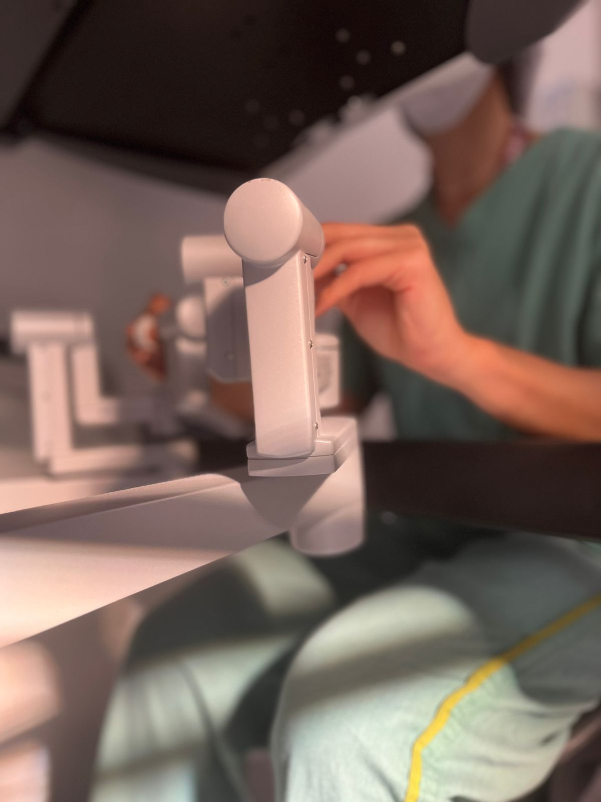 Console do sistema robótico Da Vinci